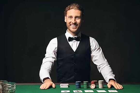 The worse the player, the more problems he has with education: revelations of the dealer