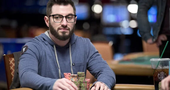 Quick News: Galfond Talks Rake, Ren Lin Signs, Royal Flushes Folded