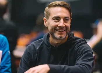 20 Poker Tips & 20 Mindset Tips from Chance Kornuth's Twitter