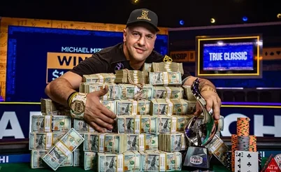 Michael Mizrachi on the 2025 WSOP: MTT by Day, Drinks & Slots by Night