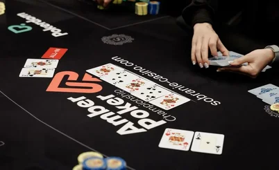 Defect or Fraud? Noticeable Bent Cards Found in Poker Tournaments