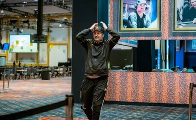 Phil Hellmuth Ruined Doyle Brunson Tribute: Social Media at the World Series