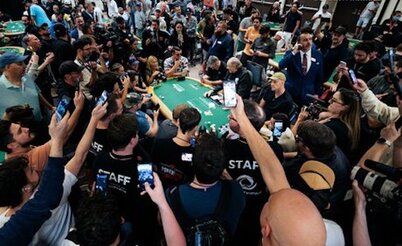 Record after Record: the Fun Begins in the Main Event
