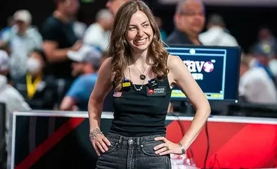 First Days of WSOP Main Event: Dan Bilzerian Insta-Busts