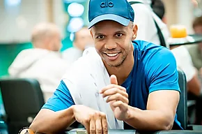Who is the Best Poker Player in History: Phil Ivey or Jesse Lonis?