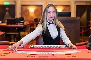 Sixth Street, Mucked Aces, Stolen Stacks and Other Dealer Mistakes