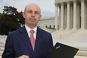 Gambling Lawyer Pleads Not Guilty in Federal Court Case: Claims to Be Broke